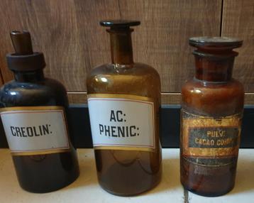 Apothekersflessen  beschikbaar voor biedingen