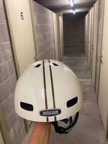 Casque vélo Nutcase beschikbaar voor biedingen