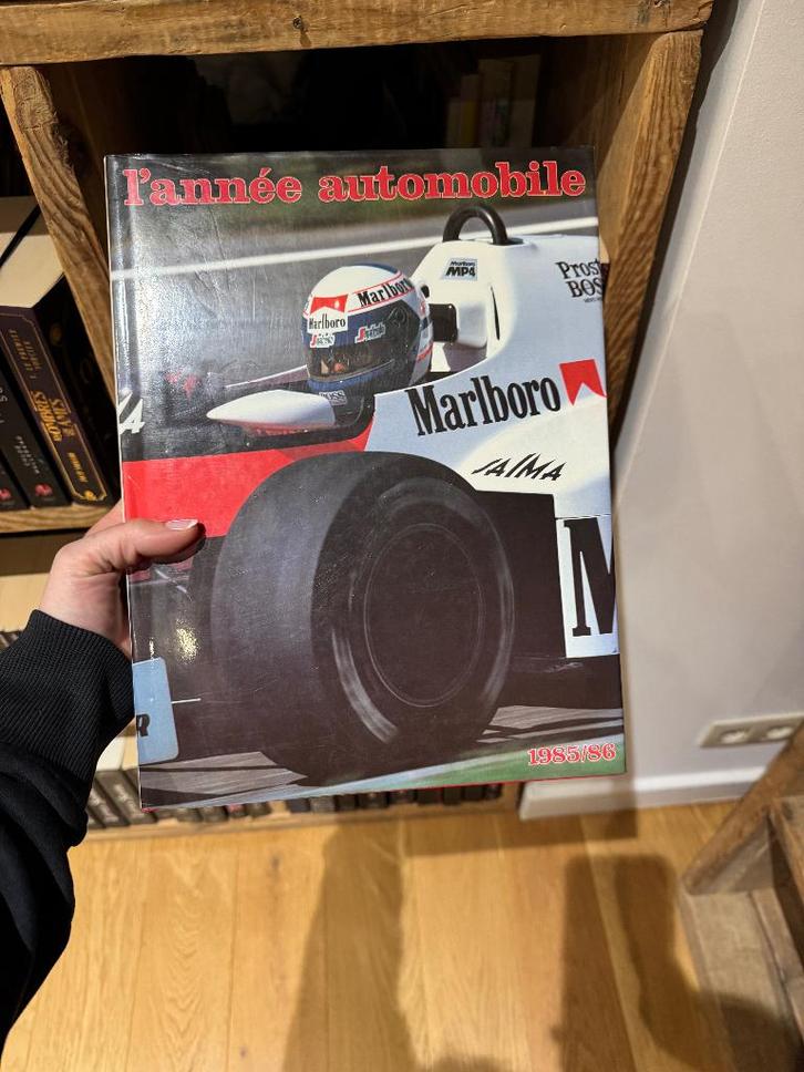 L’Année Automobile 1985/86 – N33, Livres, Autos | Livres, Utilisé, Général, Enlèvement ou Envoi