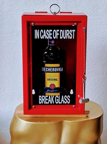 "Break Glass in case of Durst" - Noodkastje + Hamer (NIEUW)