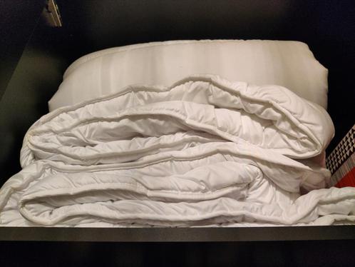 Donsdeken warm 260*240, Huis en Inrichting, Slaapkamer | Beddengoed, Zo goed als nieuw, Ophalen