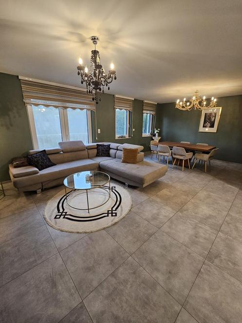 Gezinswoning met 4 slaapkamers,, Immo, Huizen en Appartementen te koop, Provincie Luxemburg, 200 tot 500 m², Tussenwoning, A