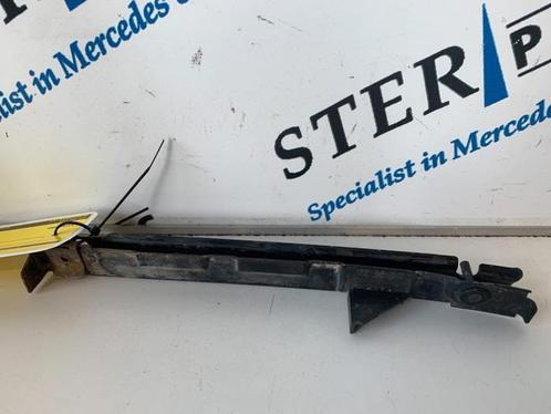 Bumpersteun links-voor van een Mercedes E-Klasse, Auto-onderdelen, Carrosserie, Mercedes-Benz, Gebruikt, 3 maanden garantie, Ophalen of Verzenden
