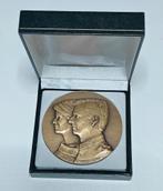 Médaille de bronze : Roi Philippe, Reine Mathilde, Enlèvement ou Envoi, Neuf, Timbre(s) ou Monnaie(s)