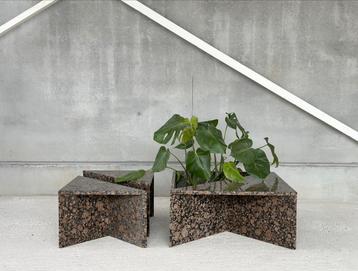 Geometrische set coffeetable’s, 1980’s beschikbaar voor biedingen