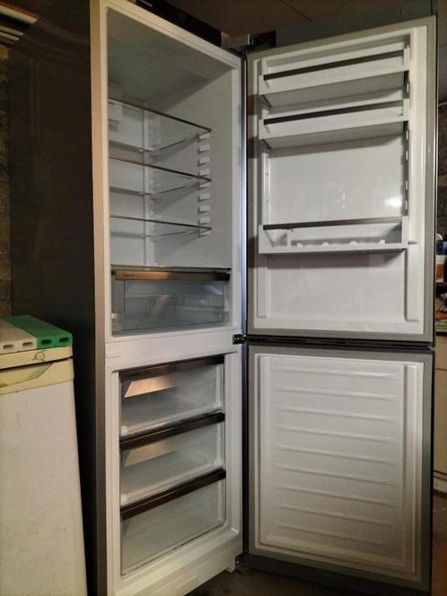 LIEBHERR Koelkast + diepvries combi type CNsfd 5203, Elektronische apparatuur, Koelkasten en IJskasten, Zo goed als nieuw, Met aparte vriezer