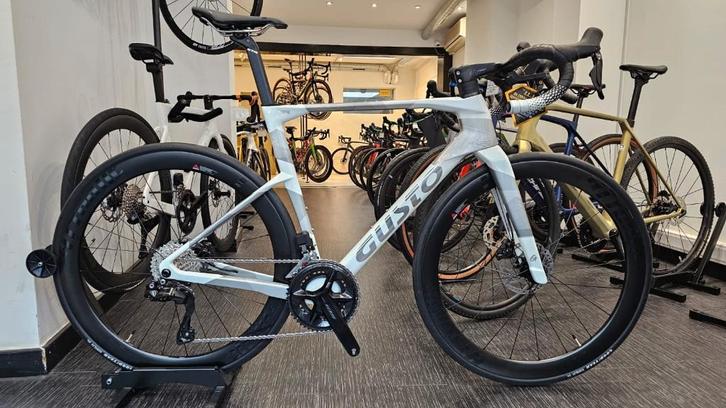 NIEUW*GARANTIE*Koersfiets Gusto GTR Sport TE Disc Di2(2026), Hobby en Vrije tijd, Overige Hobby en Vrije tijd, Nieuw, Ophalen of Verzenden