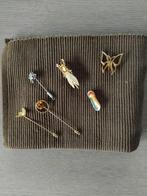 Broches in verschillende vormen en kleuren. 1 euro per stuk., Bijoux, Sacs & Beauté, Broches, Comme neuf, Moins de 4 cm, Autres matériaux