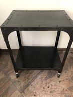 Bijzettafel uit metaal en op wieltjes, Ophalen, 55 tot 75 cm, Zo goed als nieuw, 60 cm of meer