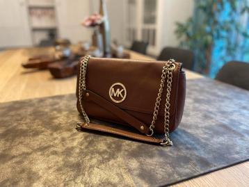 Petit sac Michael Kors disponible aux enchères