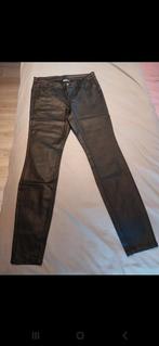 Zwarte leather look skinny broek. Maat 42. Stretch., Maat 42/44 (L), Ophalen of Verzenden