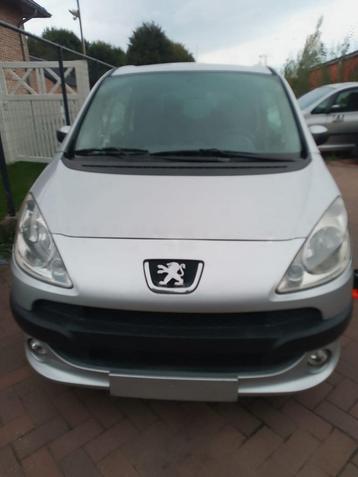 Onderdelen voor Peugeot 1007 beschikbaar voor biedingen