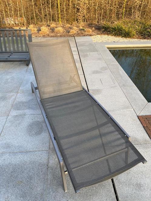 ligzetel of ligbed verstelbaar, Tuin en Terras, Ligbedden, Zo goed als nieuw, Aluminium, Verstelbaar, Ophalen