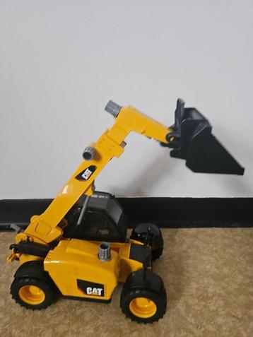 Set van 8 voertuigen oa BRUDER, CLAAS, CAT cfr foto's beschikbaar voor biedingen
