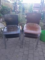 6 niet bij elkaar passende PAGHOLZ-stoelen., Ophalen