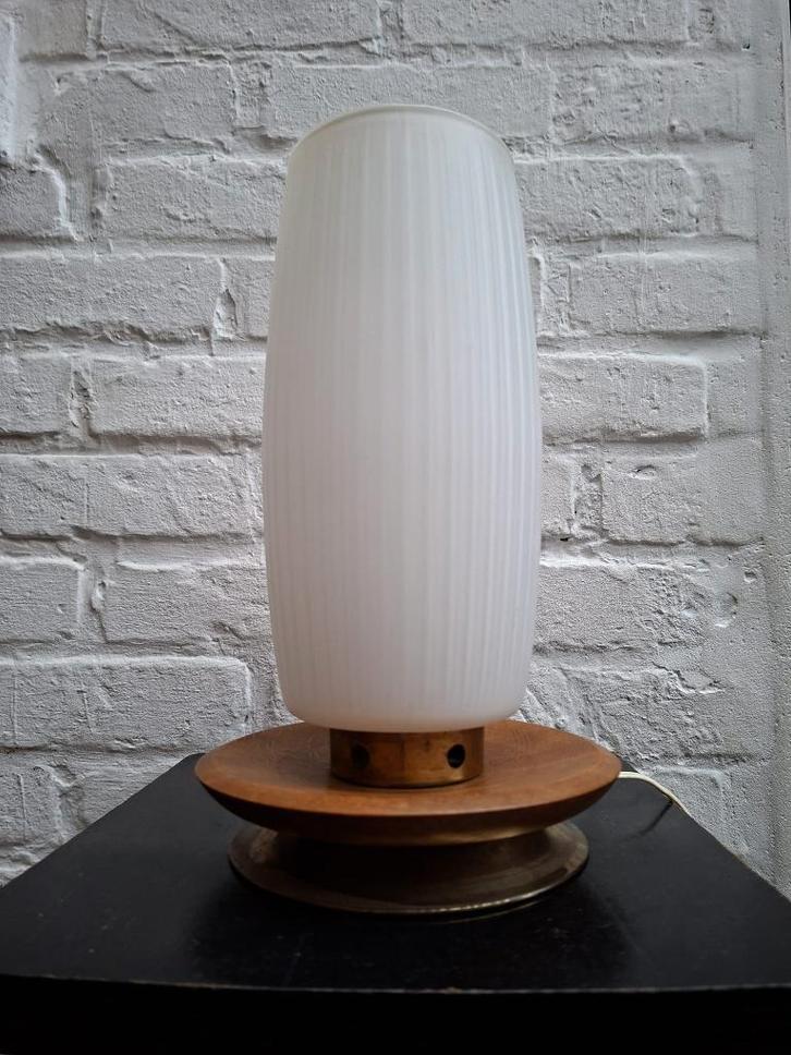 Philips (?) tafellampje, opaline / beuk, mid-century, Antiek en Kunst, Antiek | Verlichting, Ophalen of Verzenden