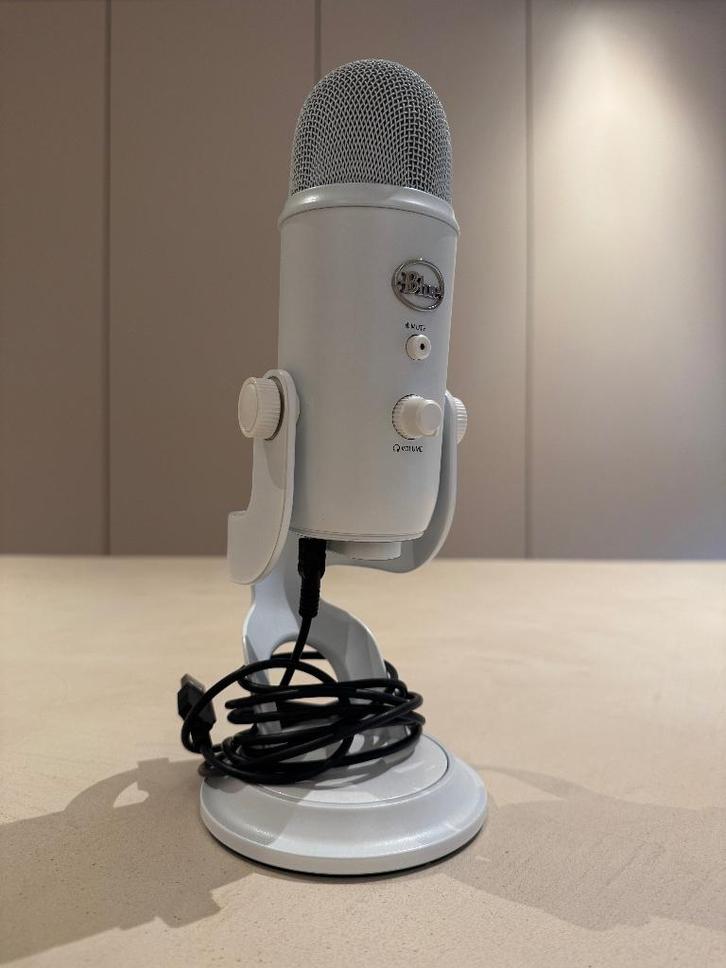 Blue Yeti White, Muziek en Instrumenten, Microfoons, Zo goed als nieuw, Studiomicrofoon, Ophalen