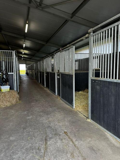 Corton voorwanden | 3000 x 3500mm | Kunststof, Dieren en Toebehoren, Stalling en Weidegang, Opfok, Stalling, Weidegang, Accessoires