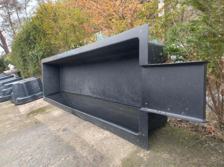 Bassin polyester avec lame d'eau 275x80x35, Tuin en Terras, Vijvers, Nieuw, Ophalen