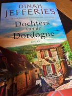 Dochters van de Dordogne, Boeken, België, Ophalen of Verzenden, Zo goed als nieuw, Dinah Jefferies