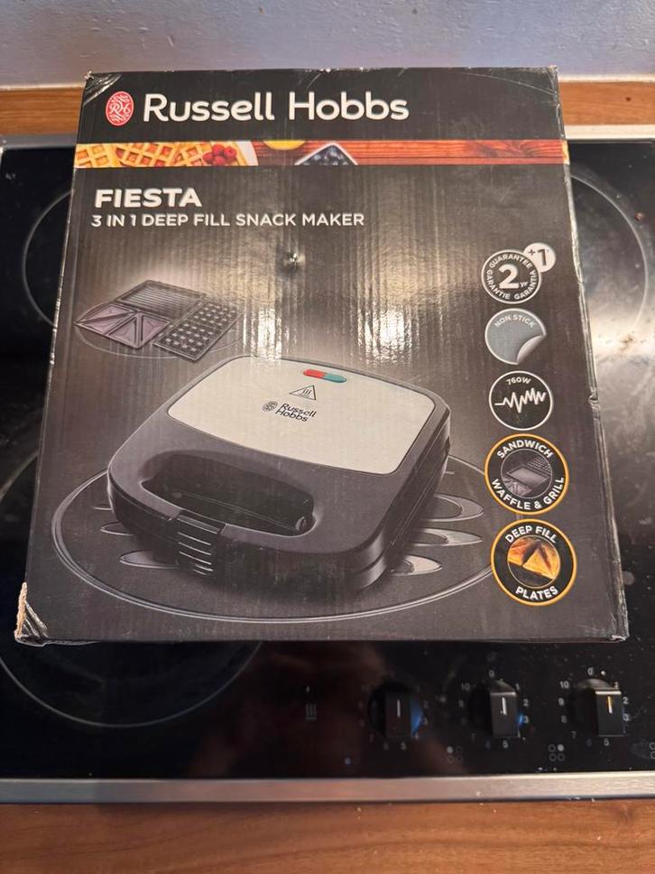 Russell Hobbs Fiesta 3en1  Gaufrier et Croque-Monsieur Neuf, Antiek en Kunst, Antiek | Keukengerei, Ophalen