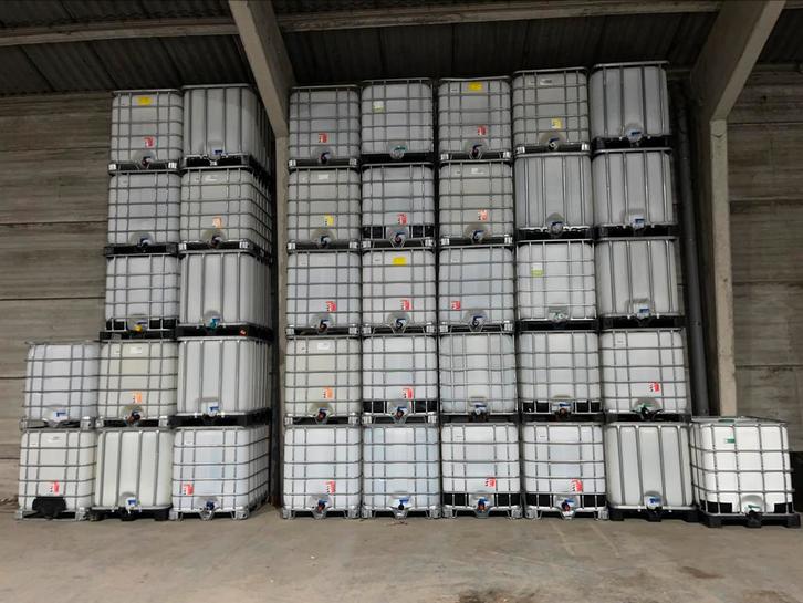 Complete Cubi IBC-tanktank van 1000 l (met kooi en pallet), Tuin en Terras, Regentonnen, Gebruikt, Kunststof, 150 liter of meer