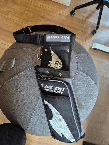 Avalon pijlenkoker, Enlèvement, Comme neuf