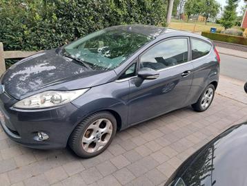Ford fiesta 1.4tdci, Autos, Argent ou Gris, Achat, Capteur de lumière, Boîte manuelle