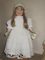 SABA   grote 60 cm pop  helemaal porselein  echt   mooi, Verzamelen, Poppen, Ophalen of Verzenden, Zo goed als nieuw, Pop