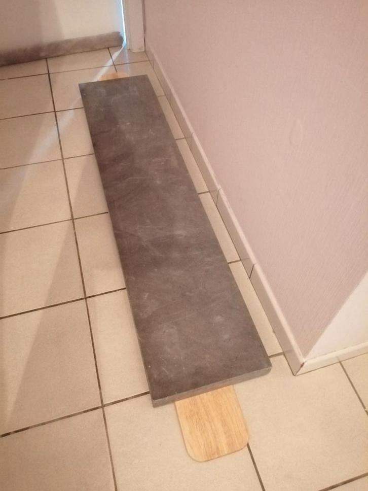 Pierre Blue, Bricolage & Construction, Plinthes & Finitions, Enlèvement