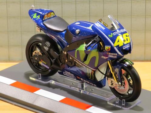 Valentino Rossi Yamaha YZR-M1 2017 1:18 los, Hobby & Loisirs créatifs, Voitures miniatures | 1:18, Neuf, Moteur, Autres marques