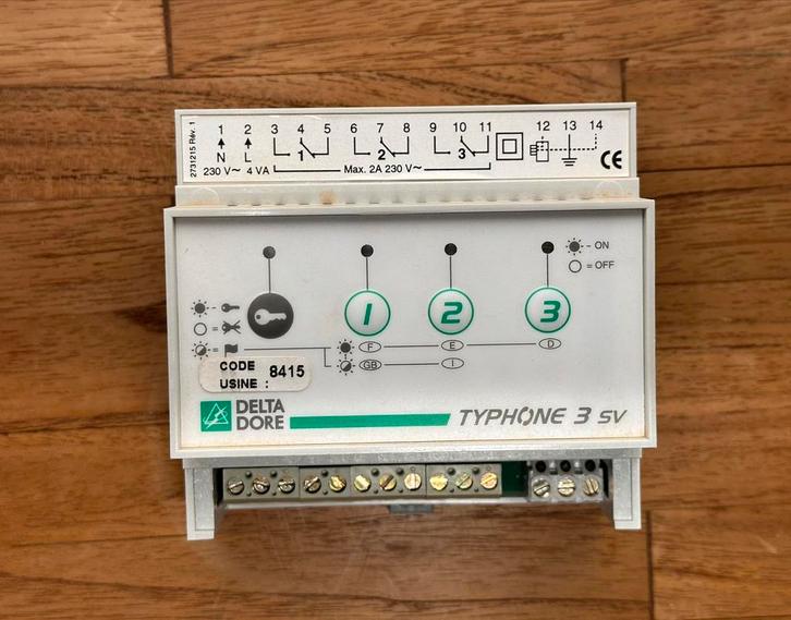 3 VIAS TYPHONE 3 SV Delta Dore telefoonafstandsbediening, Doe-het-zelf en Bouw, Elektriciteit en Kabels, Zo goed als nieuw, Overige typen