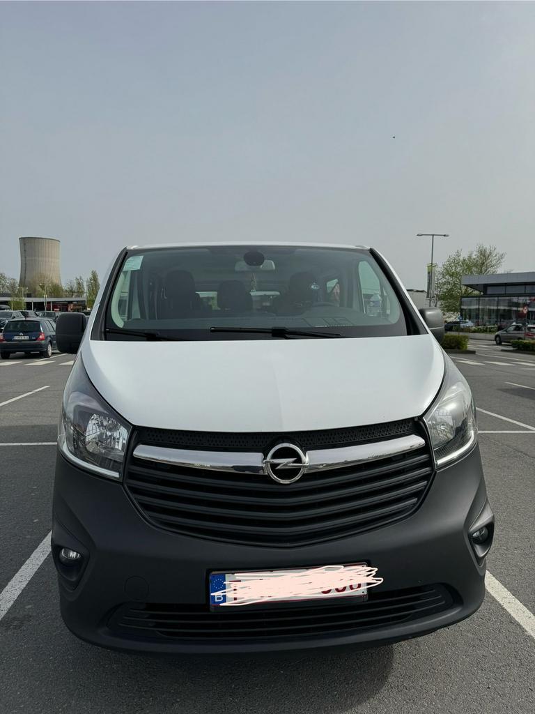 Opel Vivaro 2019 9 Place145600 klm euro 6C