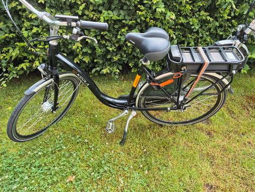 Dames en herenfiets nieuwstaat samen 1100 euro, Fietsen en Brommers, Elektrische fietsen, Zo goed als nieuw, Ophalen