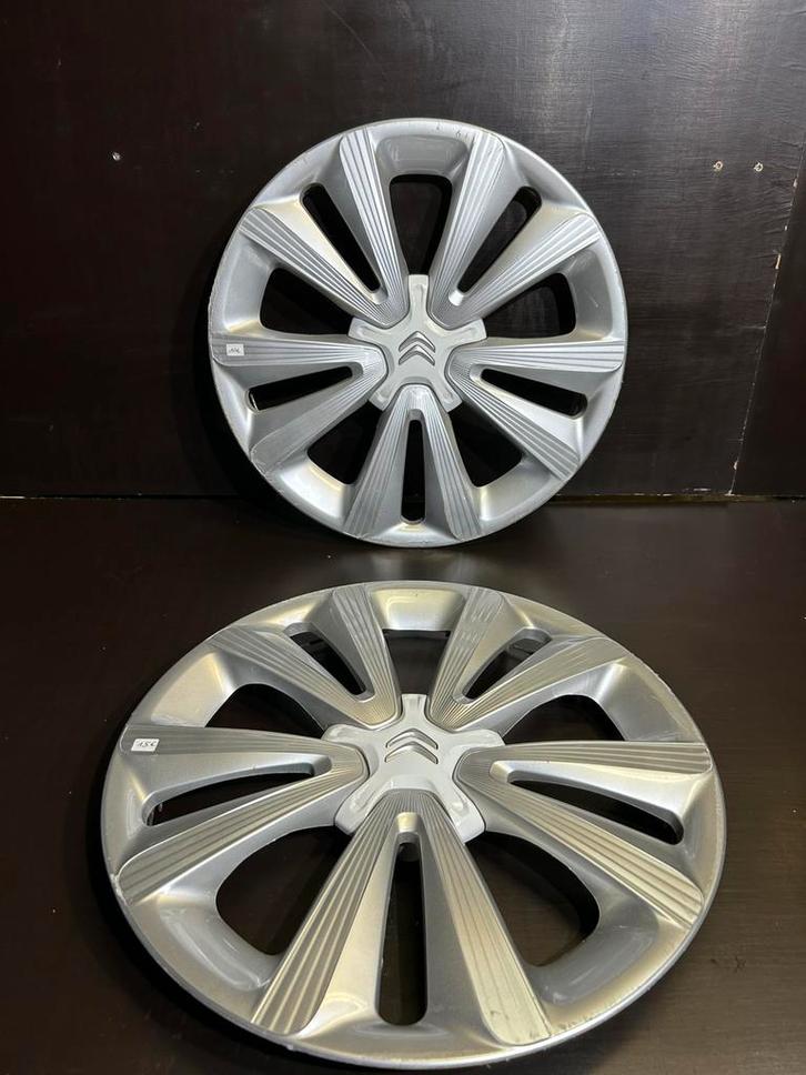 2 wieldoppen Citroën C3 C4 C5 berlingo DS3 DS4 16", Auto diversen, Wieldoppen, Gebruikt, Ophalen of Verzenden