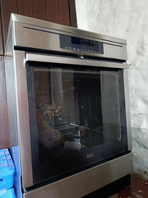 Cuisinière à induction AEG à vendre, Elektronische apparatuur, Fornuizen, Zo goed als nieuw, Tussenbouw, Inductie, 4 kookzones