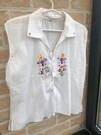 Blouse blanche avec petites fleurs taille 42 parfait état, Vêtements | Femmes, Blouses & Tuniques