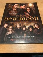De Twilight Saga New Moon - Het officiële boek bij de film, Boeken, Ophalen of Verzenden, Filmspecifiek, Zo goed als nieuw