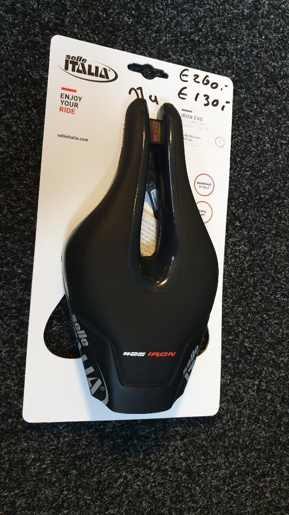 Selle Italia Iron Evo Kit Carbonio Superflow Zadel TT Nieuw!, Fietsen en Brommers, Fietsonderdelen, Nieuw, Zadel, Ophalen