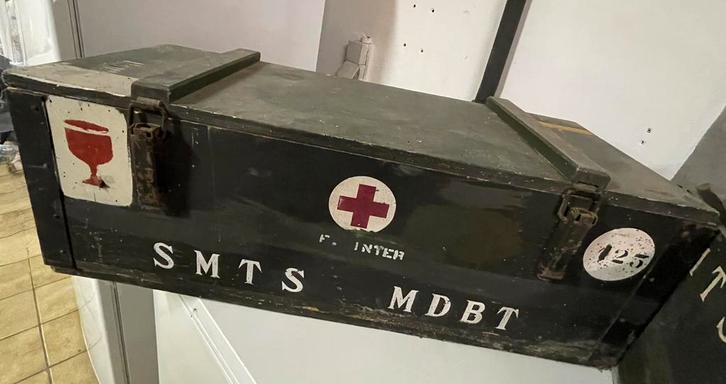 2 Belgische legerkisten, Collections, Objets militaires | Général, Enlèvement