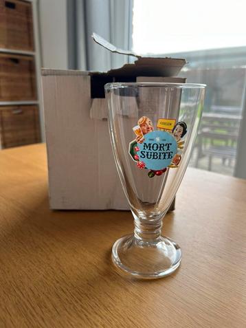 4 verres 25cl Mort Subite beschikbaar voor biedingen