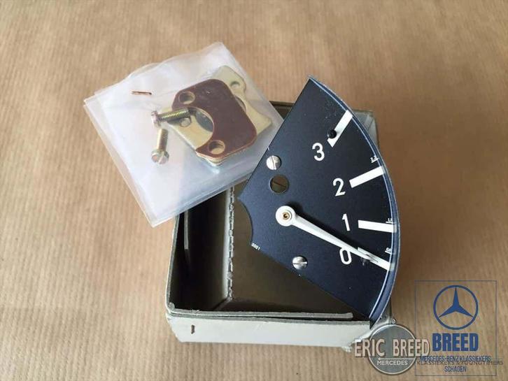 NOS oliedrukmeter voor Mercedes-Benz W114 W115 (/8), Auto-onderdelen, Dashboard en Schakelaars, Mercedes-Benz, Nieuw, Ophalen of Verzenden