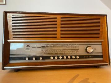Vintage radio Grundig  beschikbaar voor biedingen