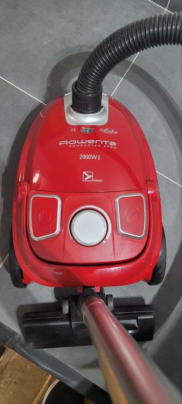 Stofzuiger rowenta 2000w, Elektronische apparatuur, Stofzuigers, Stofzak, Stofzuiger, Ophalen of Verzenden, Zo goed als nieuw