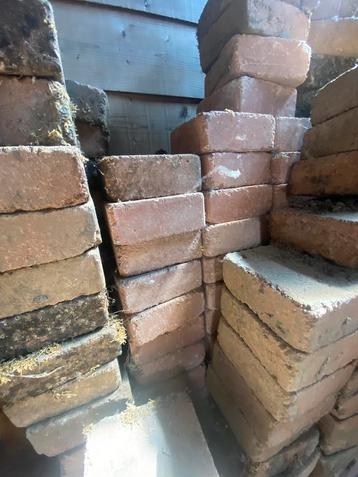 Klinkers: 15x15x6 cm +/- 100 stuks beschikbaar voor biedingen