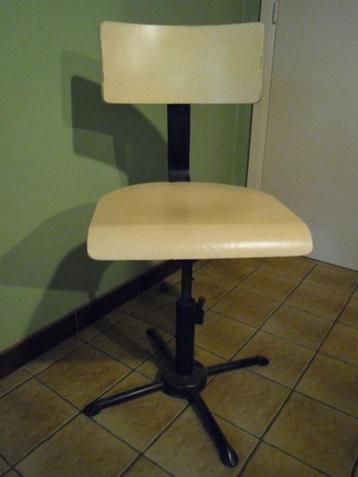 Ancienne chaise de table de dessin /bureau . Réglage en haut, Enlèvement