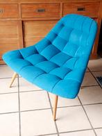 Petrolblauwe Lounge chair Kolton. Als nieuw!, Huis en Inrichting, 75 tot 100 cm, Scandinavisch, Zo goed als nieuw, Hout