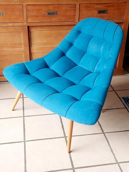 Petrolblauwe Lounge chair Kolton. Als nieuw!, Huis en Inrichting, Fauteuils, Zo goed als nieuw, Hout, Stof, 100 tot 125 cm, 75 tot 100 cm