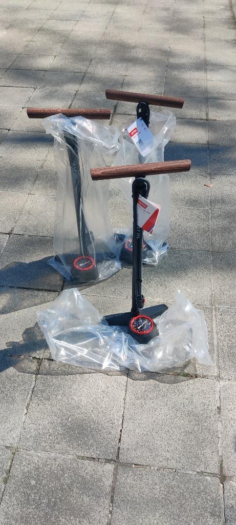 Pompes vélo Zefal, Fietsen en Brommers, Fietsaccessoires | Fietspompen, Nieuw, Ophalen