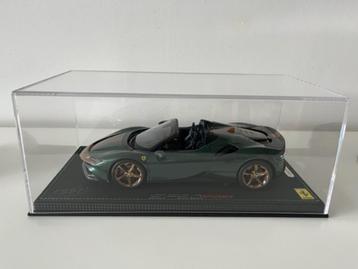 BBR Ferrari SF90 Spider Verde Zeltweg/gold stripe P18198G, Enlèvement ou Envoi, Neuf, Voiture, Autres marques